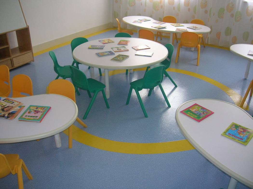 幼儿园地面装修深受欢迎的pvc塑胶地板，你选对了吗_华德装饰设计